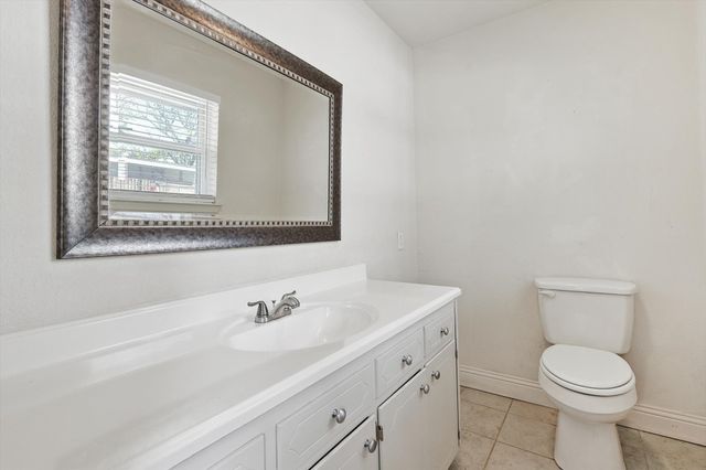 1005 Hopkins Drive, Denton, TX 76205