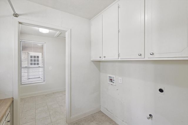 1005 Hopkins Drive, Denton, TX 76205