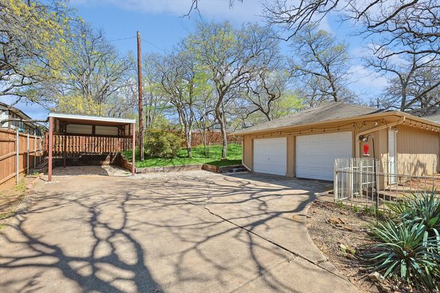 1005 Hopkins Drive, Denton, TX 76205