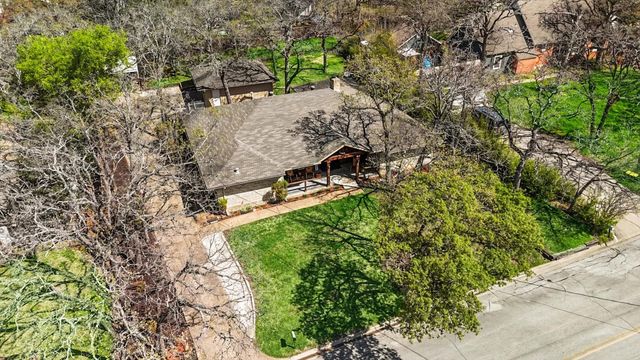 1005 Hopkins Drive, Denton, TX 76205