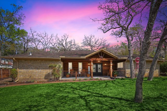 1005 Hopkins Drive, Denton, TX 76205