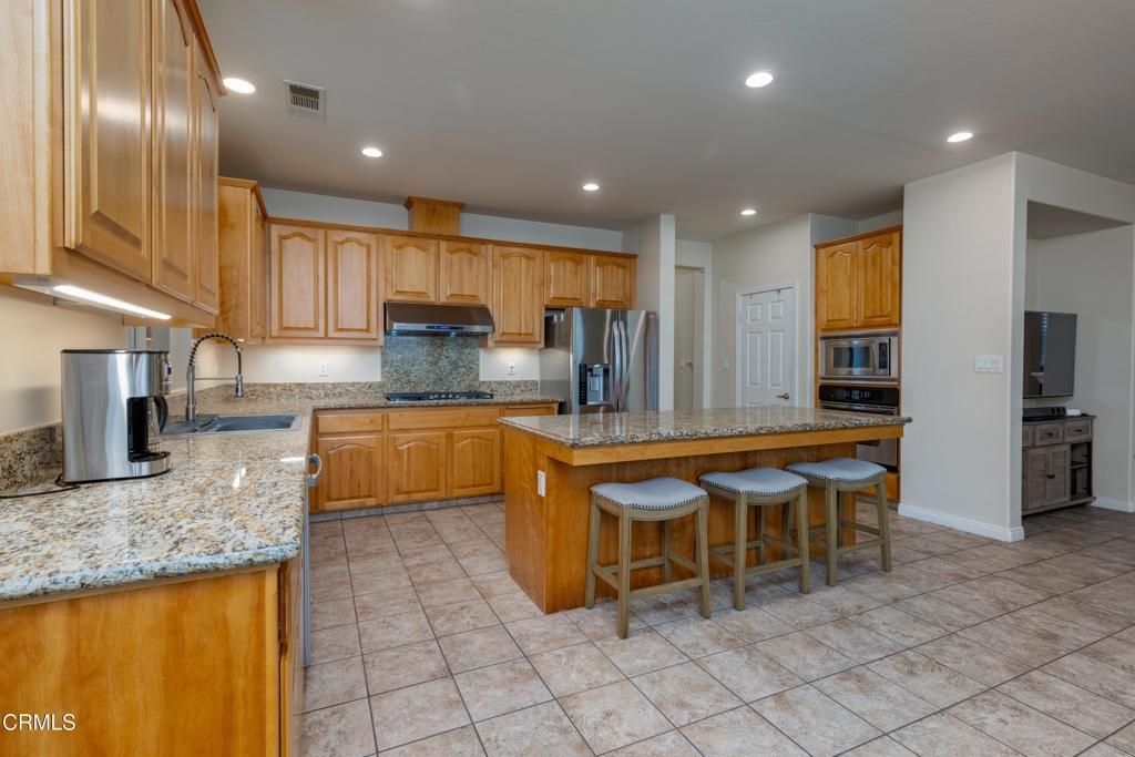 Image 3 of property listing at 12610 Childress, Bakersfield, CA 93312