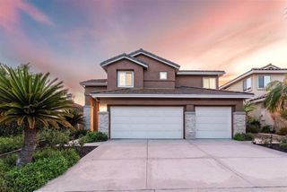 2955 Avendia Valera, Carlsbad, CA 92009