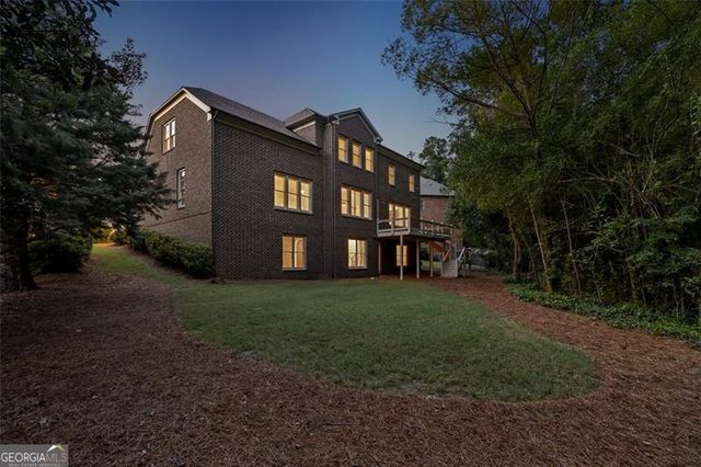 1070 Stonegrove Lane, Roswell, GA 30075