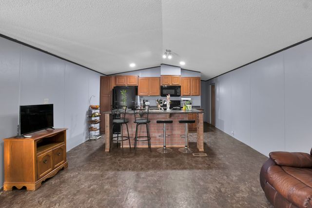 1813 Gale Drive, Pelican Bay, TX 76020