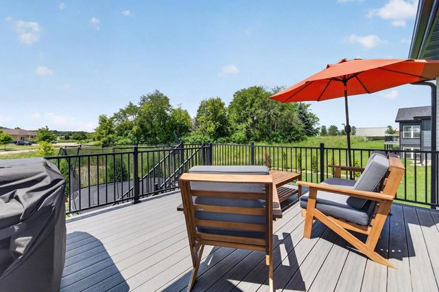 1101 Ballweg Lane, Waunakee, WI 53597