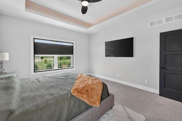 1101 Ballweg Lane, Waunakee, WI 53597
