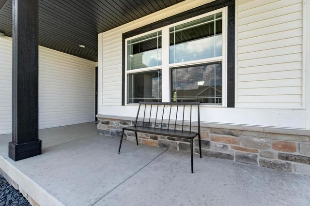 1101 Ballweg Lane, Waunakee, WI 53597