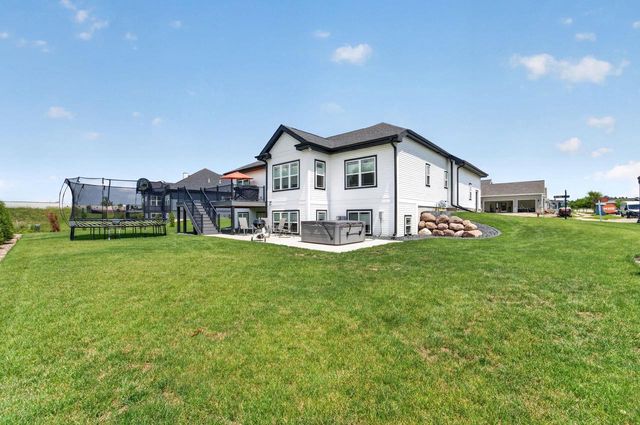 1101 Ballweg Lane, Waunakee, WI 53597