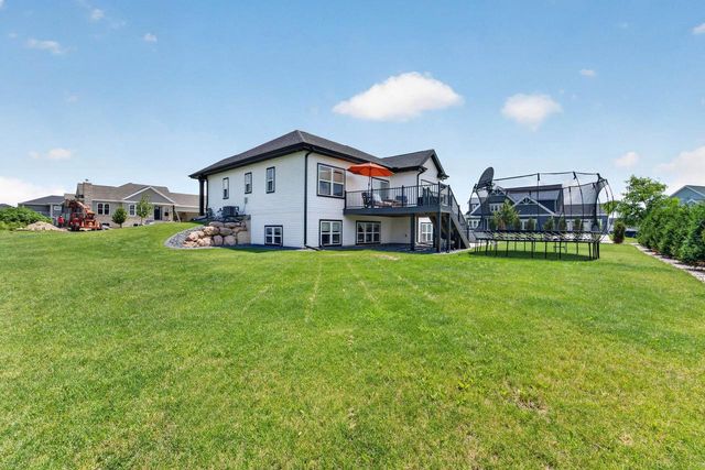 1101 Ballweg Lane, Waunakee, WI 53597