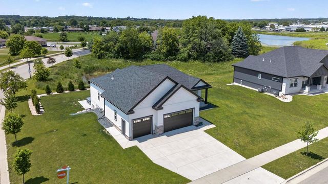 1101 Ballweg Lane, Waunakee, WI 53597