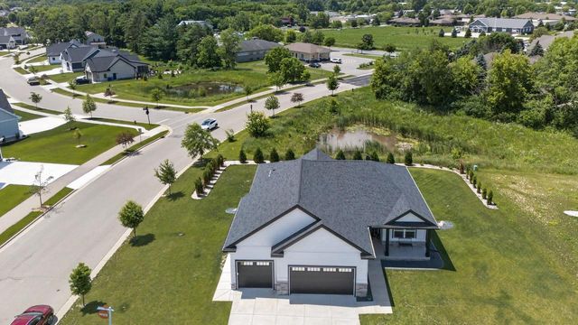 1101 Ballweg Lane, Waunakee, WI 53597