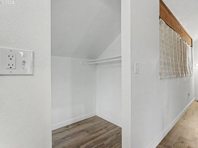 1065 Ne HILL Way, Estacada, OR 97023