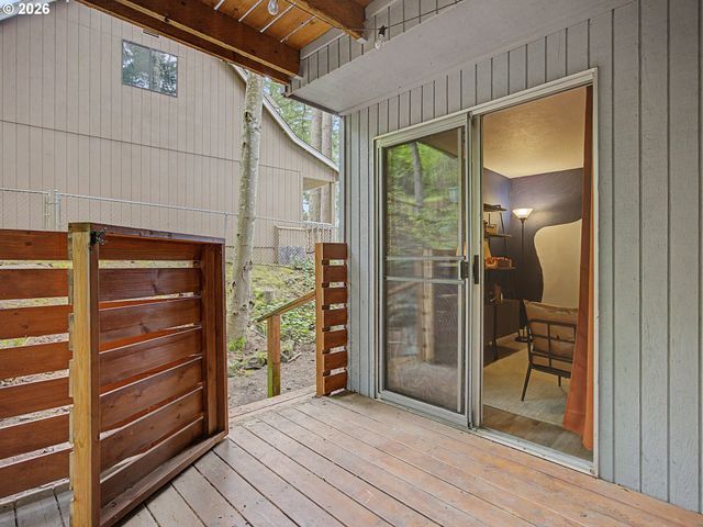 1065 Ne HILL Way, Estacada, OR 97023