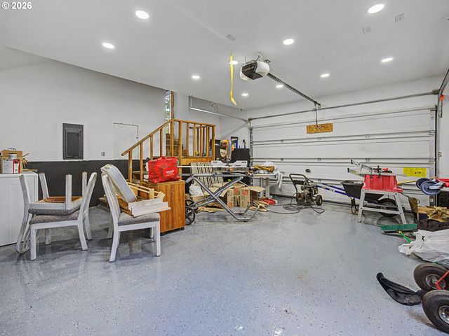 1065 Ne HILL Way, Estacada, OR 97023