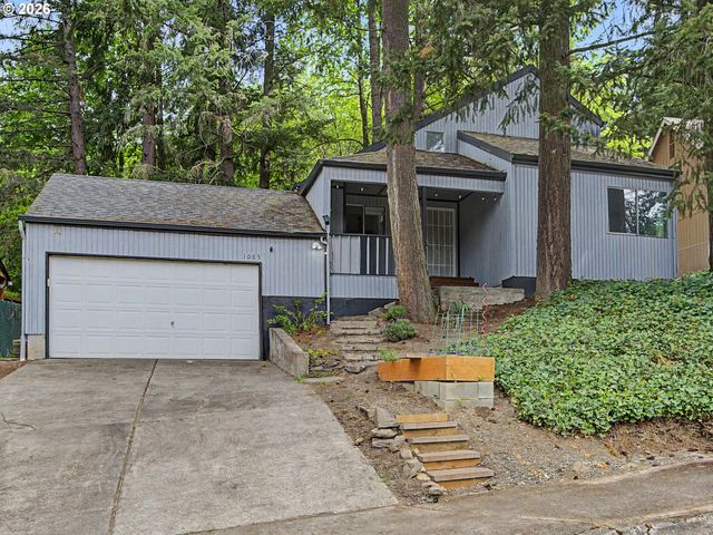 1065 Ne HILL Way, Estacada, OR 97023