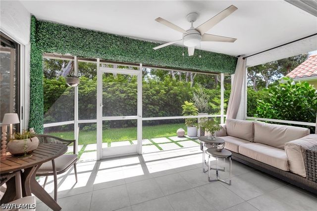 4716 Via Carmen, Naples, FL 34105