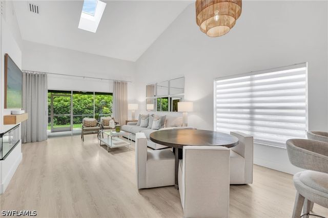 4716 Via Carmen, Naples, FL 34105
