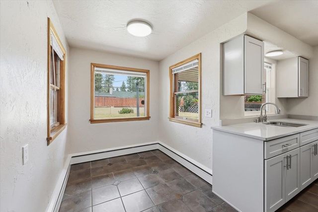 228 W Nebraska Ave, Spokane, WA 99205