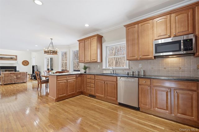 127 Smith Ridge Road, South Salem, NY 10590