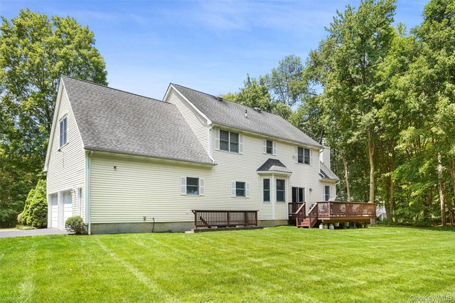 127 Smith Ridge Road, South Salem, NY 10590