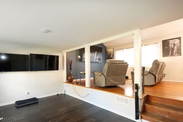 678 W Milton Ave, Rahway City, NJ 07065