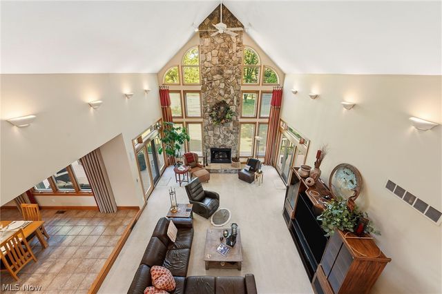 158 Boston Lake Drive, Valley City, OH 44280