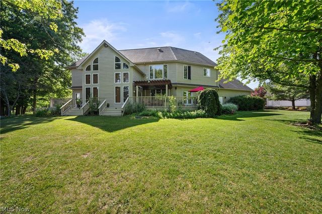 158 Boston Lake Drive, Valley City, OH 44280