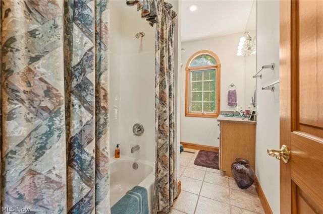 158 Boston Lake Drive, Valley City, OH 44280