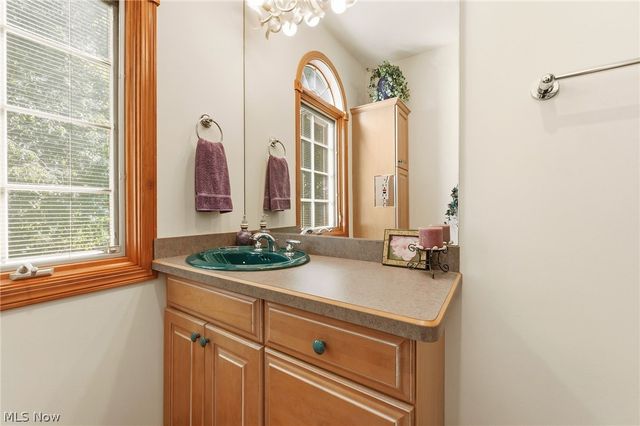 158 Boston Lake Drive, Valley City, OH 44280