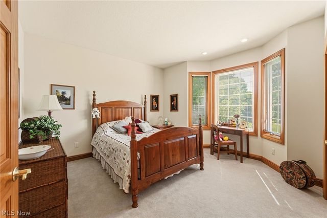 158 Boston Lake Drive, Valley City, OH 44280