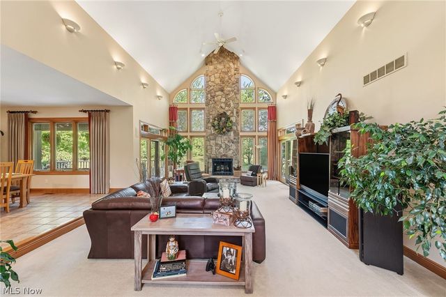 158 Boston Lake Drive, Valley City, OH 44280