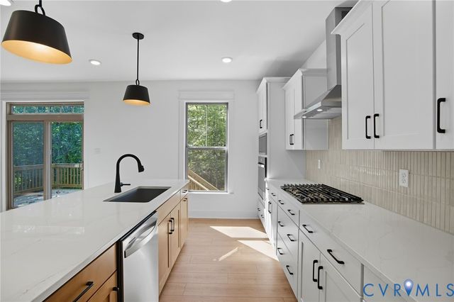 4136 Tuckmar Pond Dr, Moseley, VA 23120