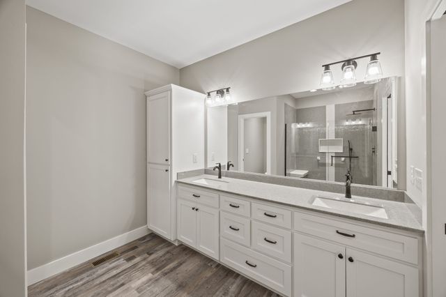 108 Creekview Ct, Jamestown, TN 38556