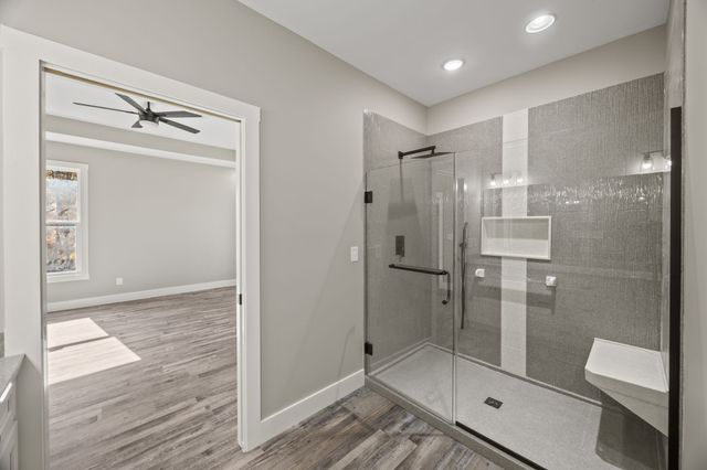 108 Creekview Ct, Jamestown, TN 38556