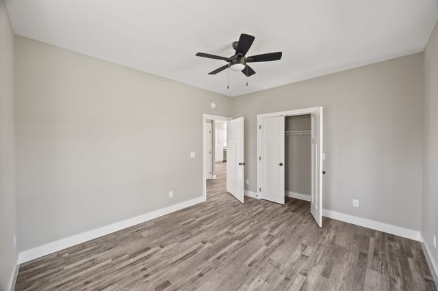 108 Creekview Ct, Jamestown, TN 38556