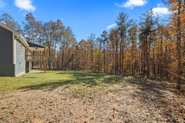 108 Creekview Ct, Jamestown, TN 38556