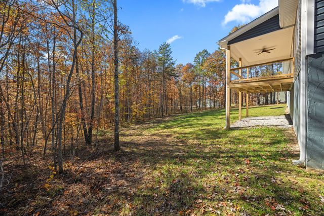 108 Creekview Ct, Jamestown, TN 38556