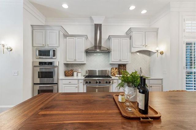225 Founders Mill Court, Roswell, GA 30075