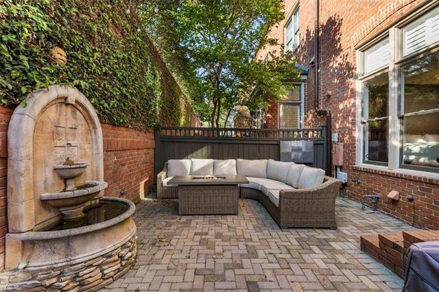 225 Founders Mill Court, Roswell, GA 30075