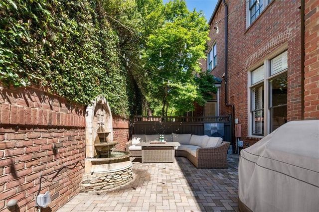 225 Founders Mill Court, Roswell, GA 30075