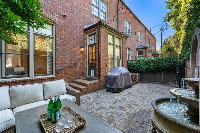 225 Founders Mill Court, Roswell, GA 30075