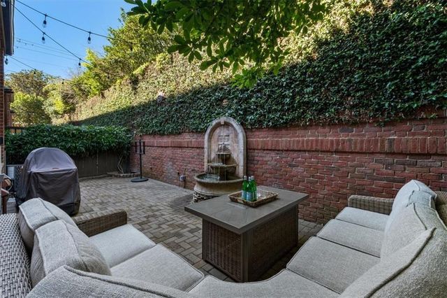 225 Founders Mill Court, Roswell, GA 30075