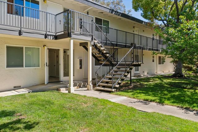 14225 Lora Drive 102, Los Gatos, CA 95032