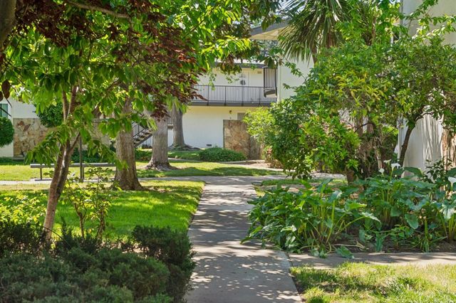 14225 Lora Drive 102, Los Gatos, CA 95032