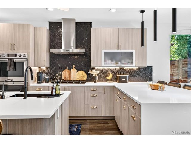 2210 S Sherman St, Denver, CO 80210
