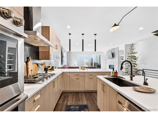 2210 S Sherman St, Denver, CO 80210