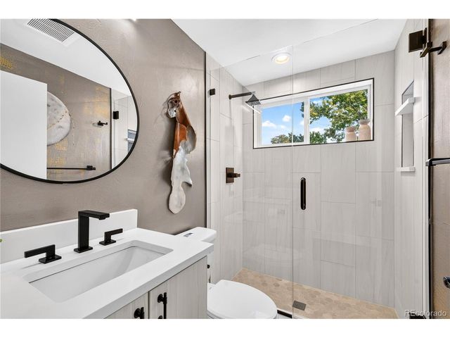 2210 S Sherman St, Denver, CO 80210