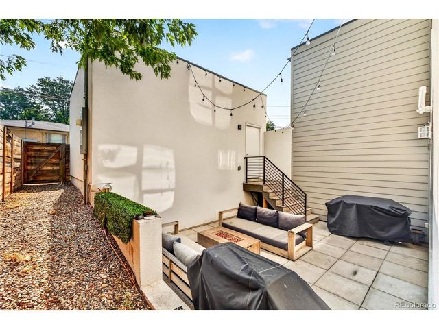 2210 S Sherman St, Denver, CO 80210