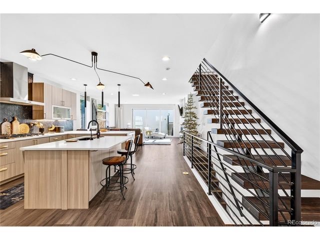 2210 S Sherman St, Denver, CO 80210
